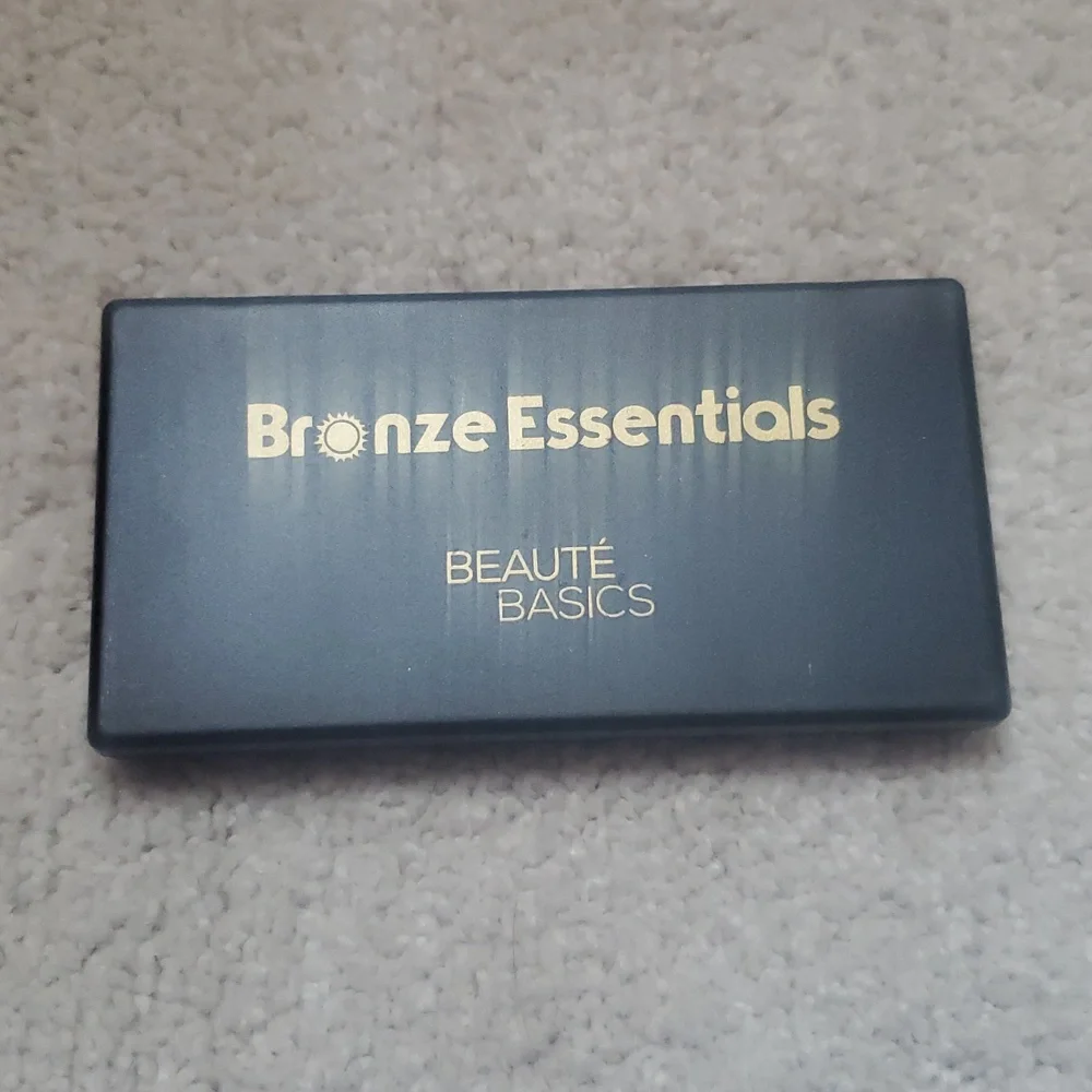 Beauté Basics Bronze Essentials Palette